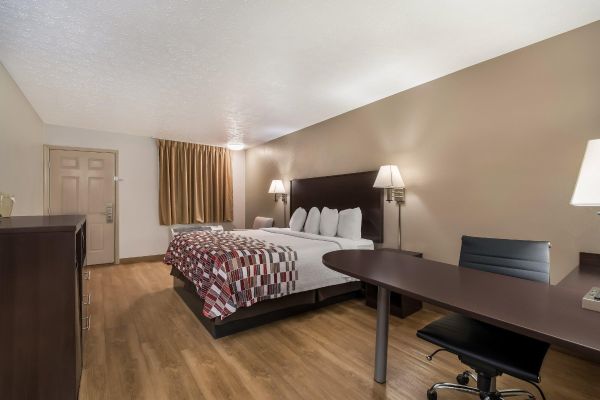 Hotel Red Roof Crossville (Woodlawn)